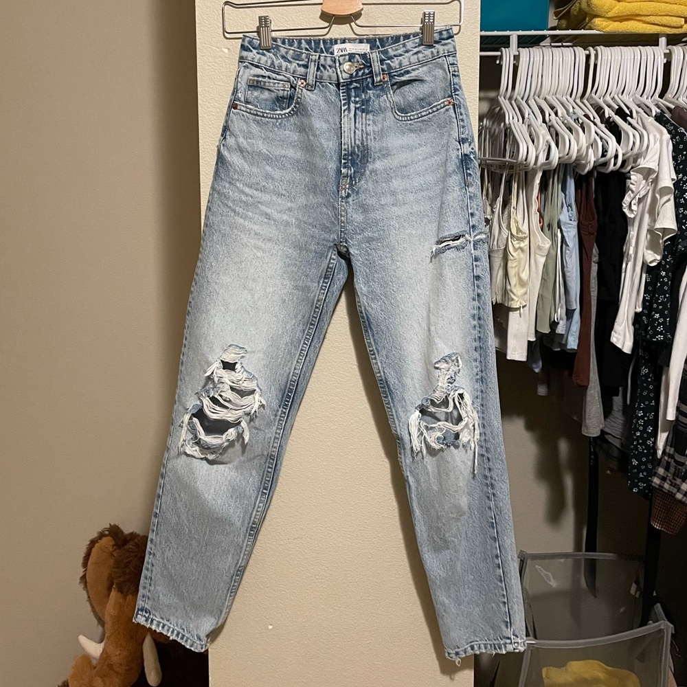 Zara Light Wash Distressed Mom Jeans